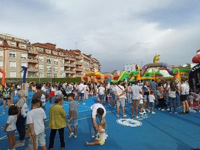 Ánkar reúne a diferentes xeracións nunha xornada de actividades, obradoiros, música e inchables para gozar en familia