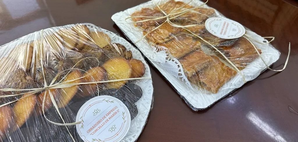 O alumnado de cociña do Obradoiro de Emprego testa as súas creacións no Concello